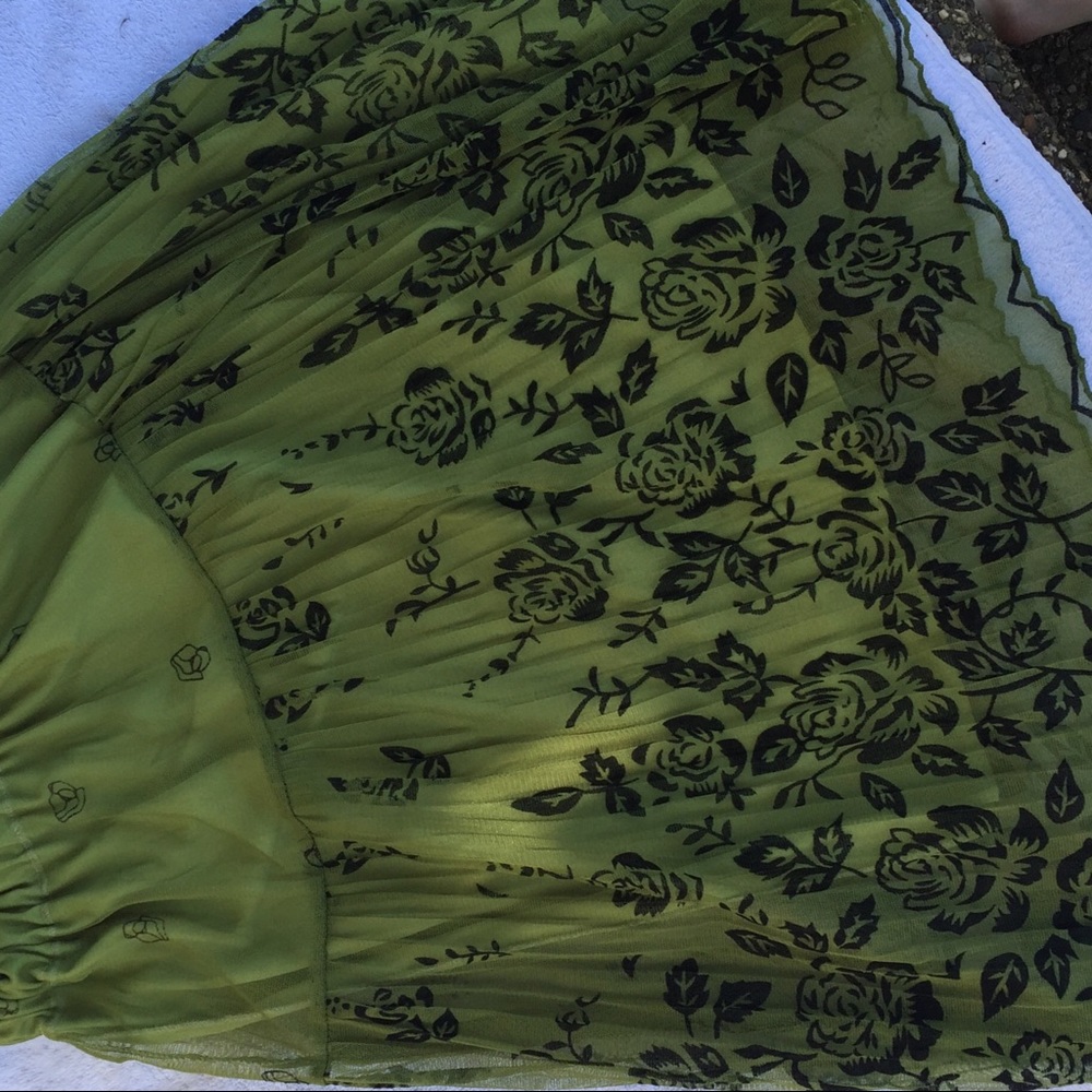 Green/Black Lace Skirt